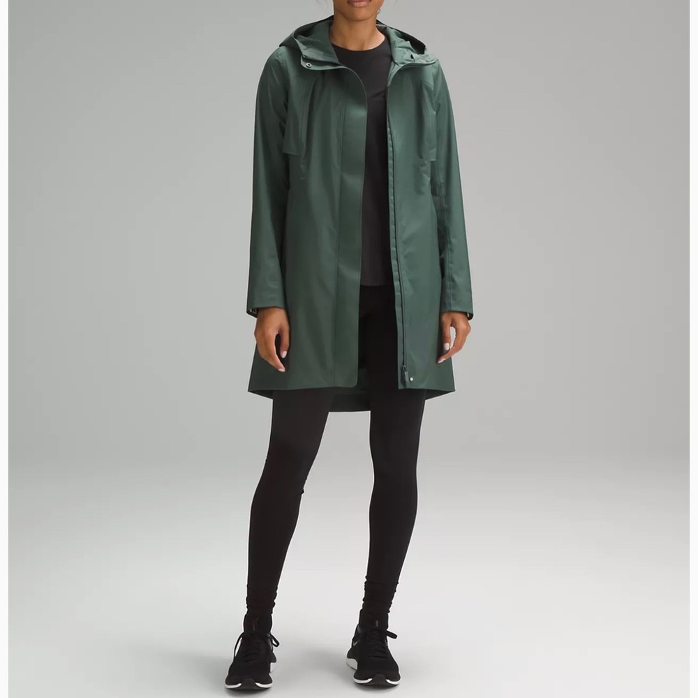 Lululemon Rain Rebel - Green, size 8, NWT